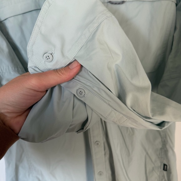 REI Womens Light Blue Sahara Long-Sleeve Button-Down Outdoor Shirt NWOT Small - Picture 6 of 8